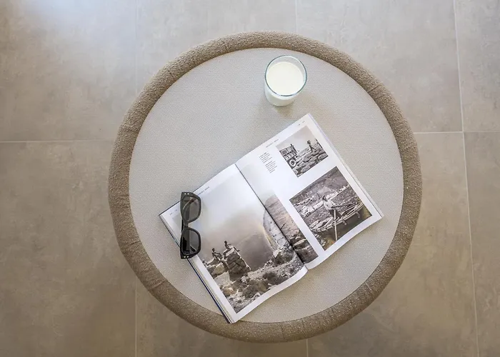 Nobilis View Plaka (Milos)